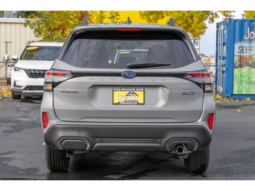 2025 Subaru Forester Limited photo 3