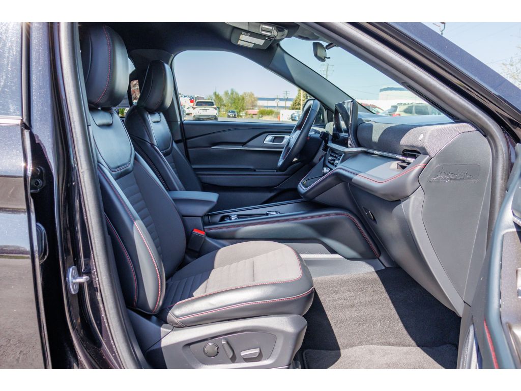 2025 Ford Explorer ST-LINE - Photo 11
