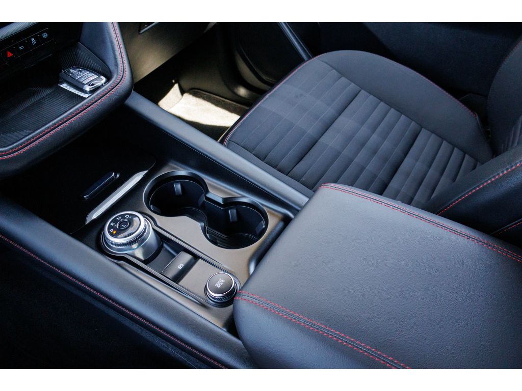 2025 Ford Explorer ST-LINE - Photo 28