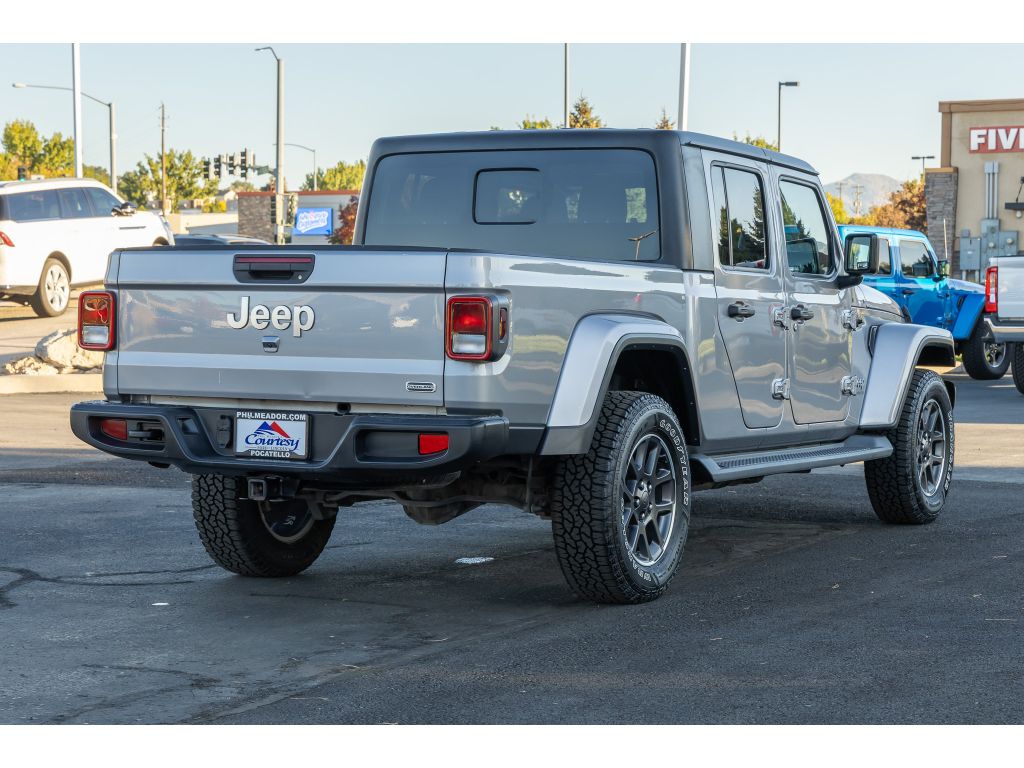 2020 Jeep Gladiator Overland photo 3