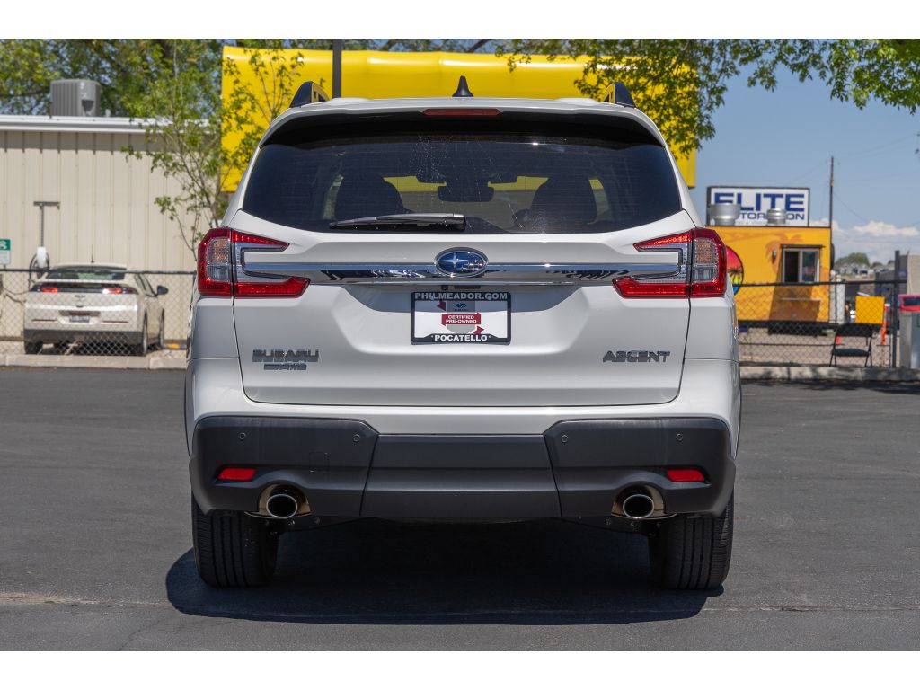 2024 Subaru Ascent Premium photo 4