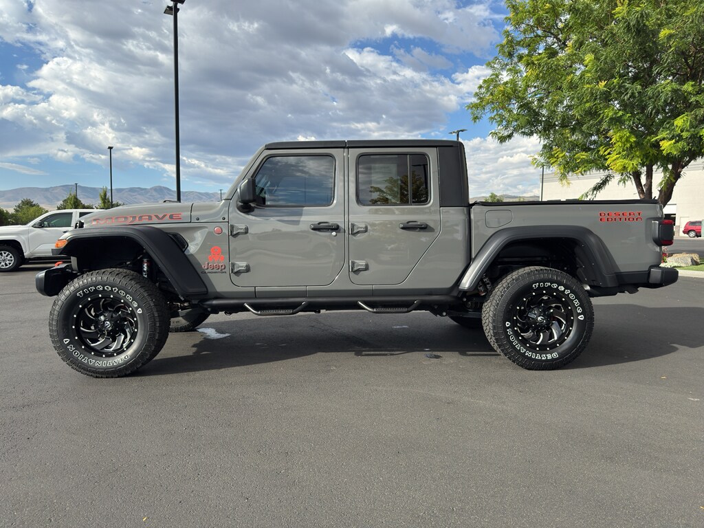 2020 Jeep Gladiator Mojave photo 3