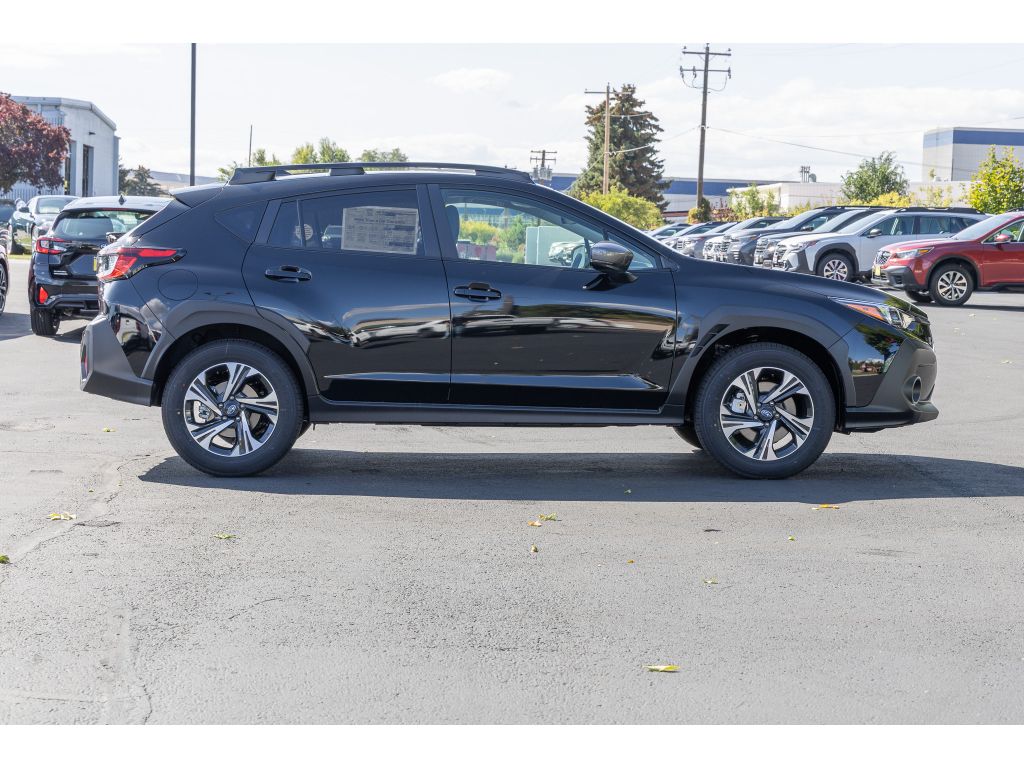 2025 Subaru Crosstrek Premium photo 2