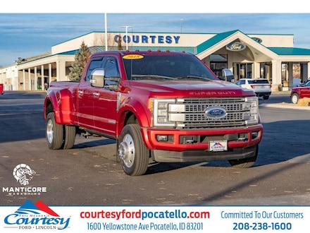 2018 Ford F-450 Platinum Cab; Crew