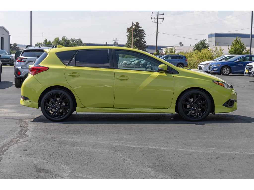 2016 Scion iM Base photo 2