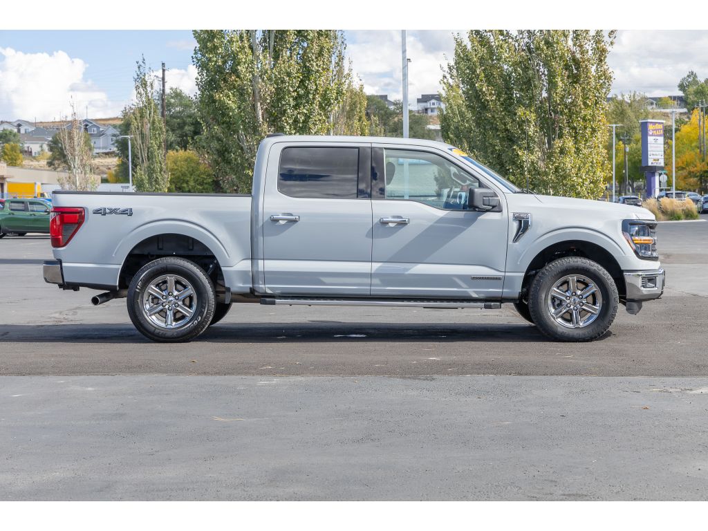 2024 Ford F-150 XLT photo 2