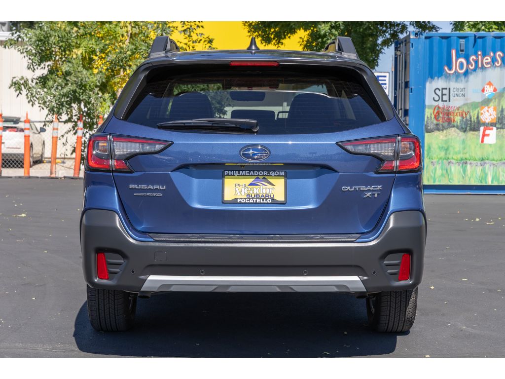 2022 Subaru Outback Limited XT photo 3