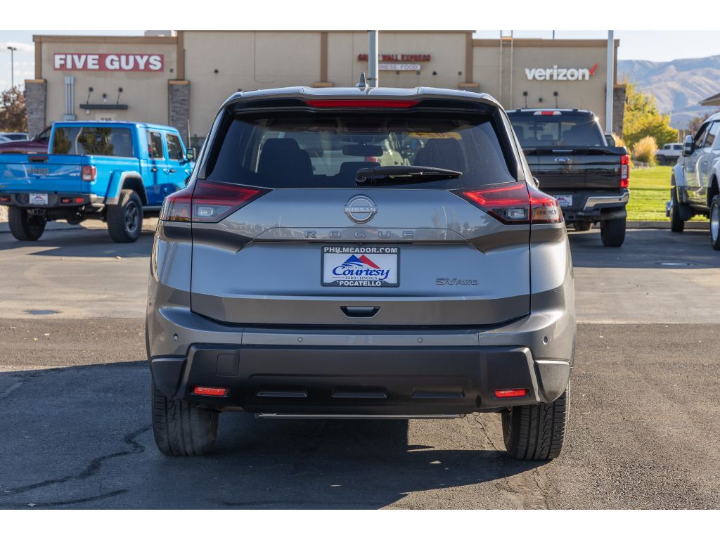 2024 Nissan Rogue SV AWD photo 4