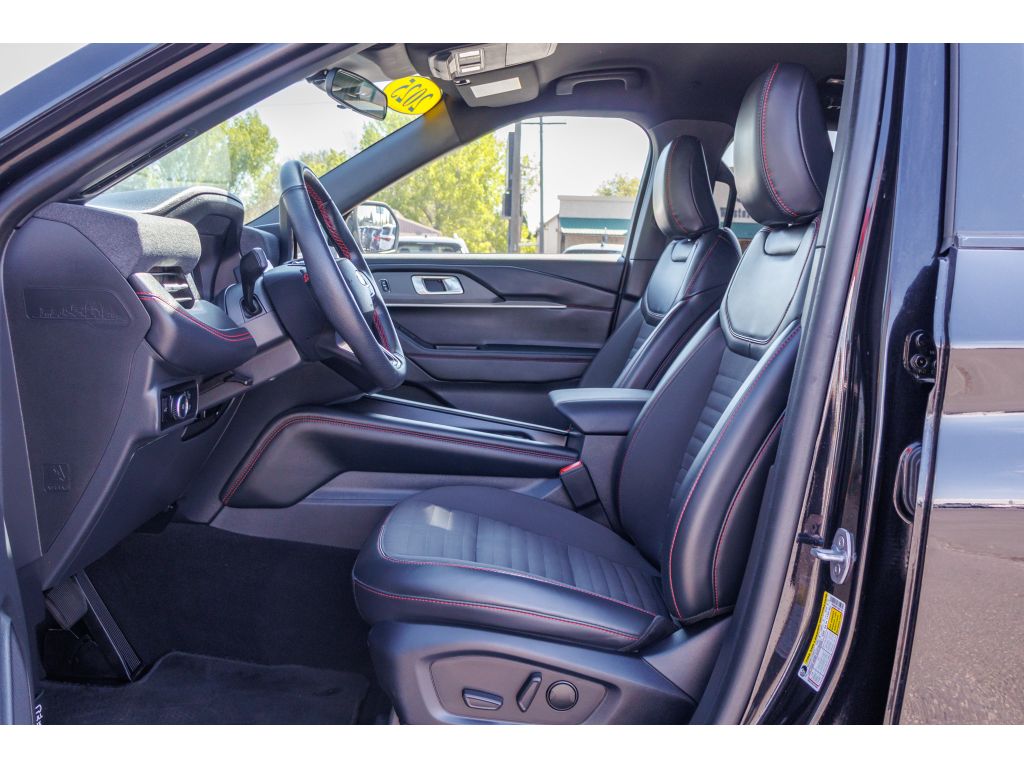 2025 Ford Explorer ST-LINE - Photo 17