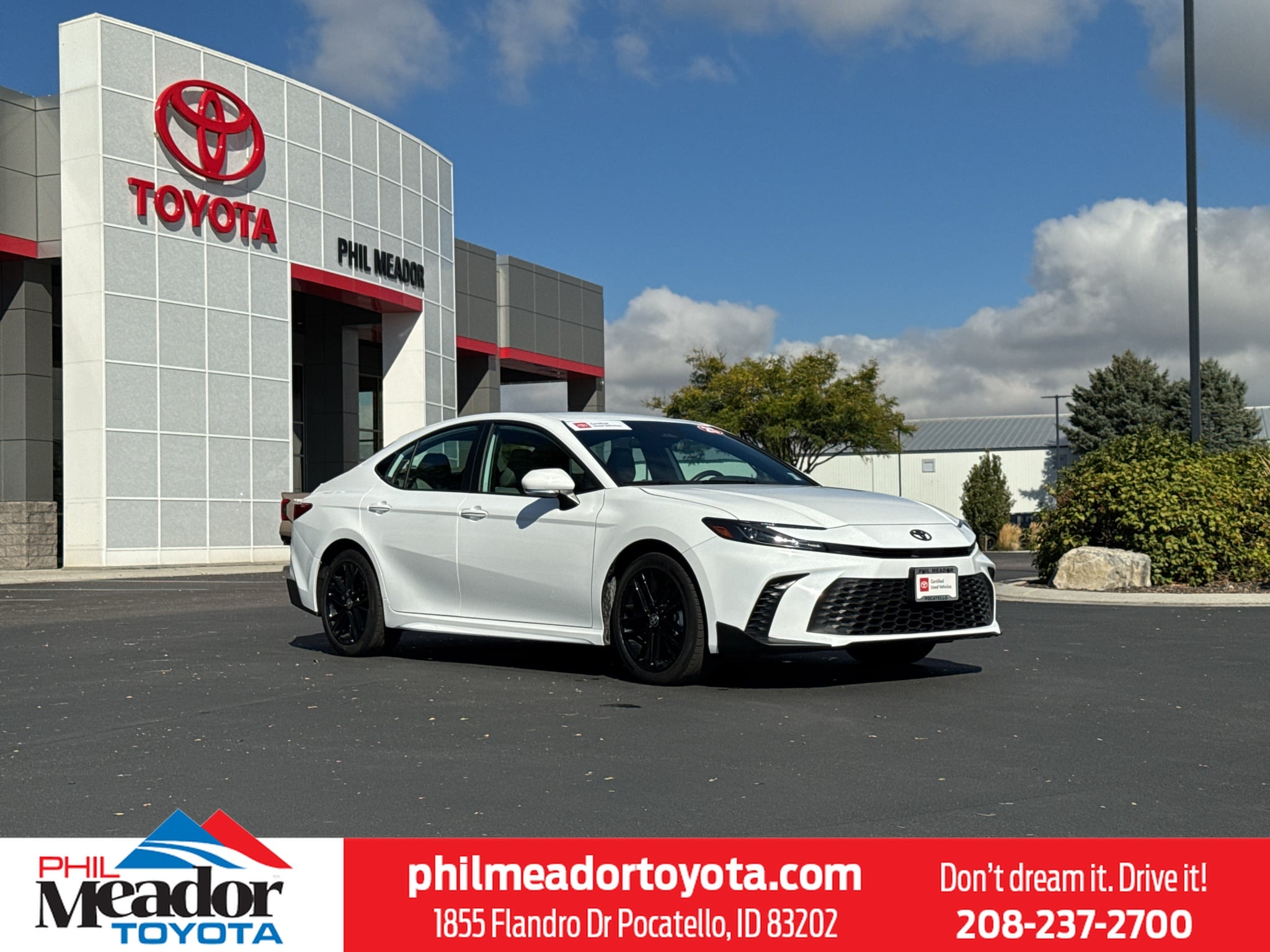 2025 Toyota Camry Hybrid