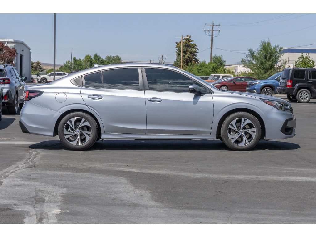 2024 Subaru Legacy Premium photo 2