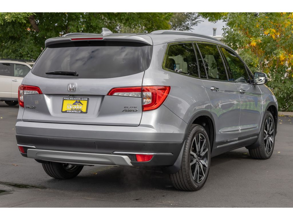 2019 Honda Pilot Elite photo 2