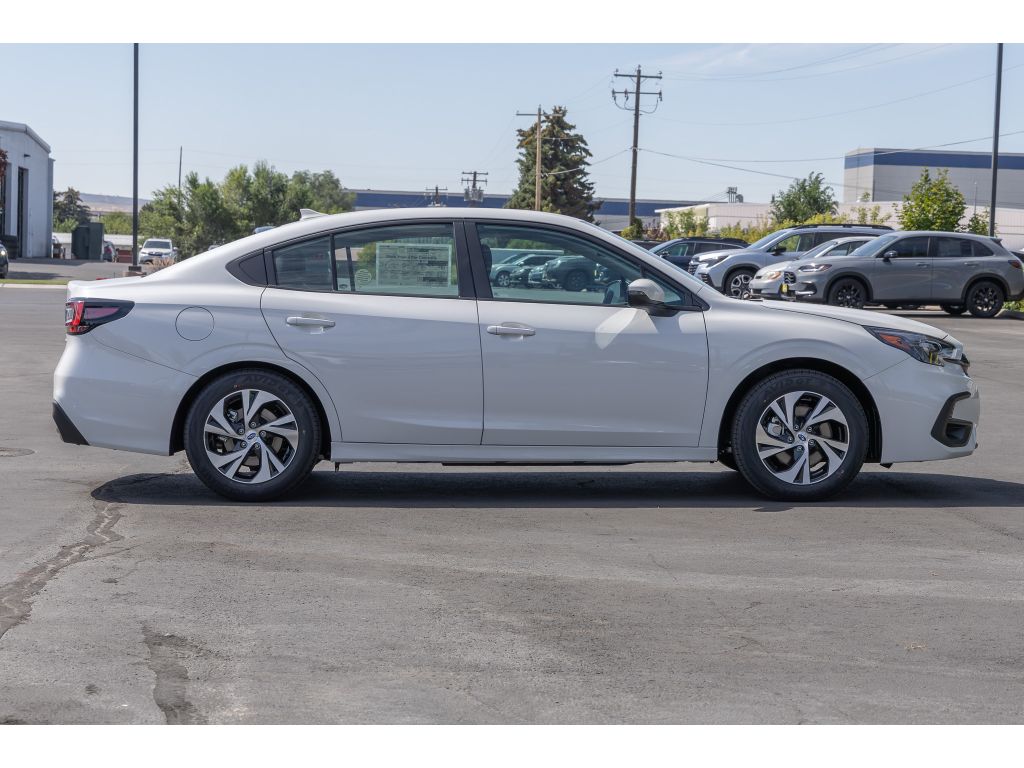 2025 Subaru Legacy Premium photo 2