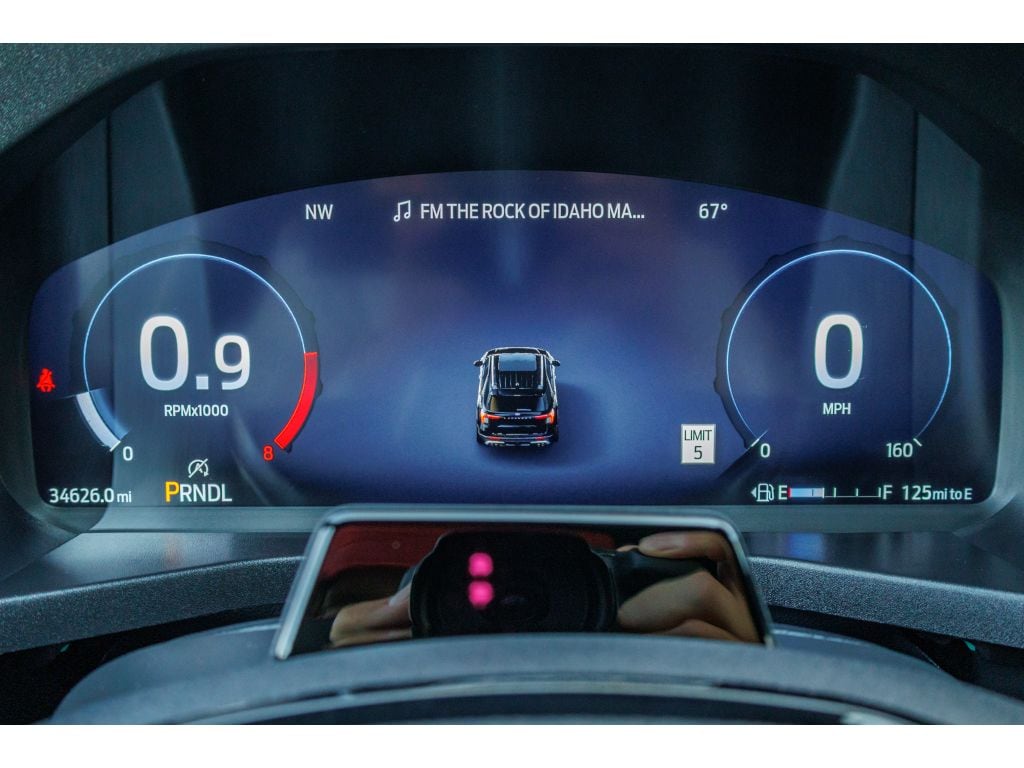 2025 Ford Explorer ST-LINE - Photo 23
