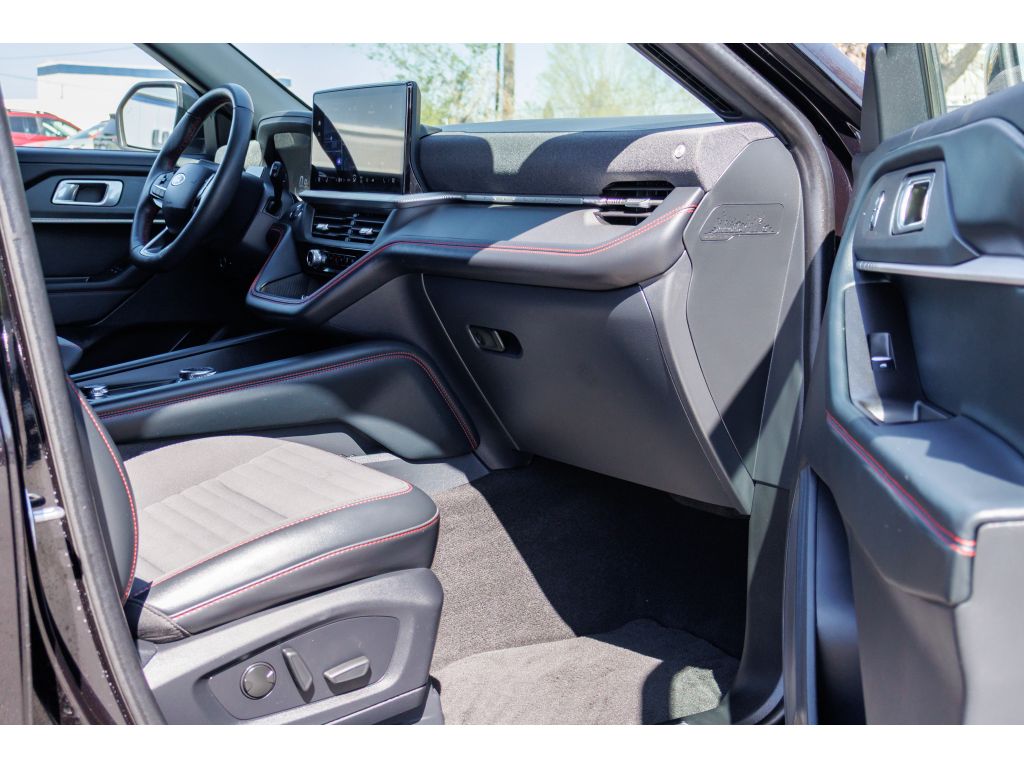 2025 Ford Explorer ST-LINE - Photo 10