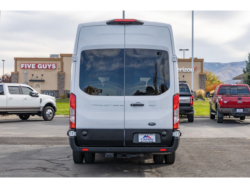 2024 Ford Transit XLT photo 3