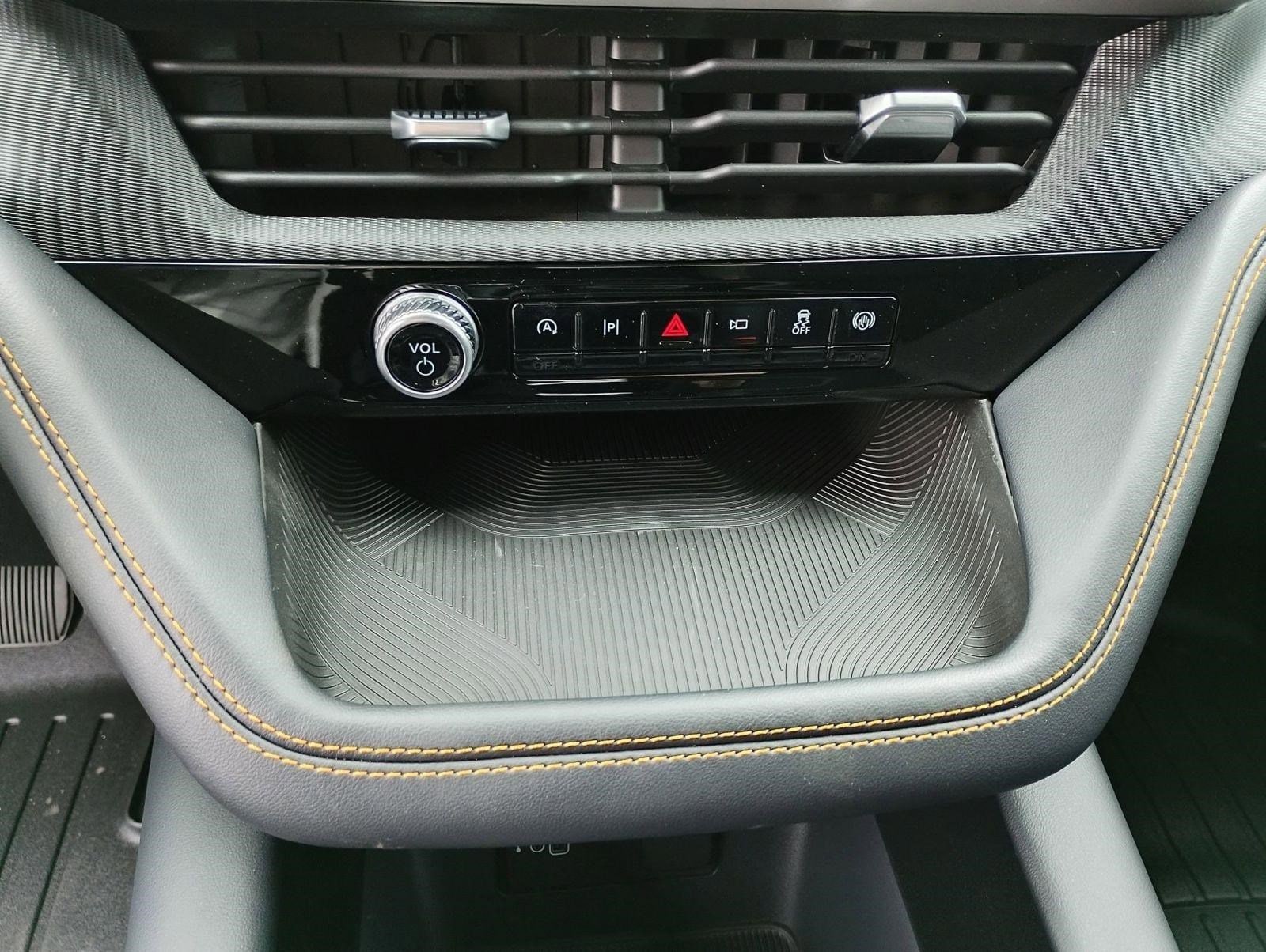 2026 Ford Explorer Tremor - Photo 24
