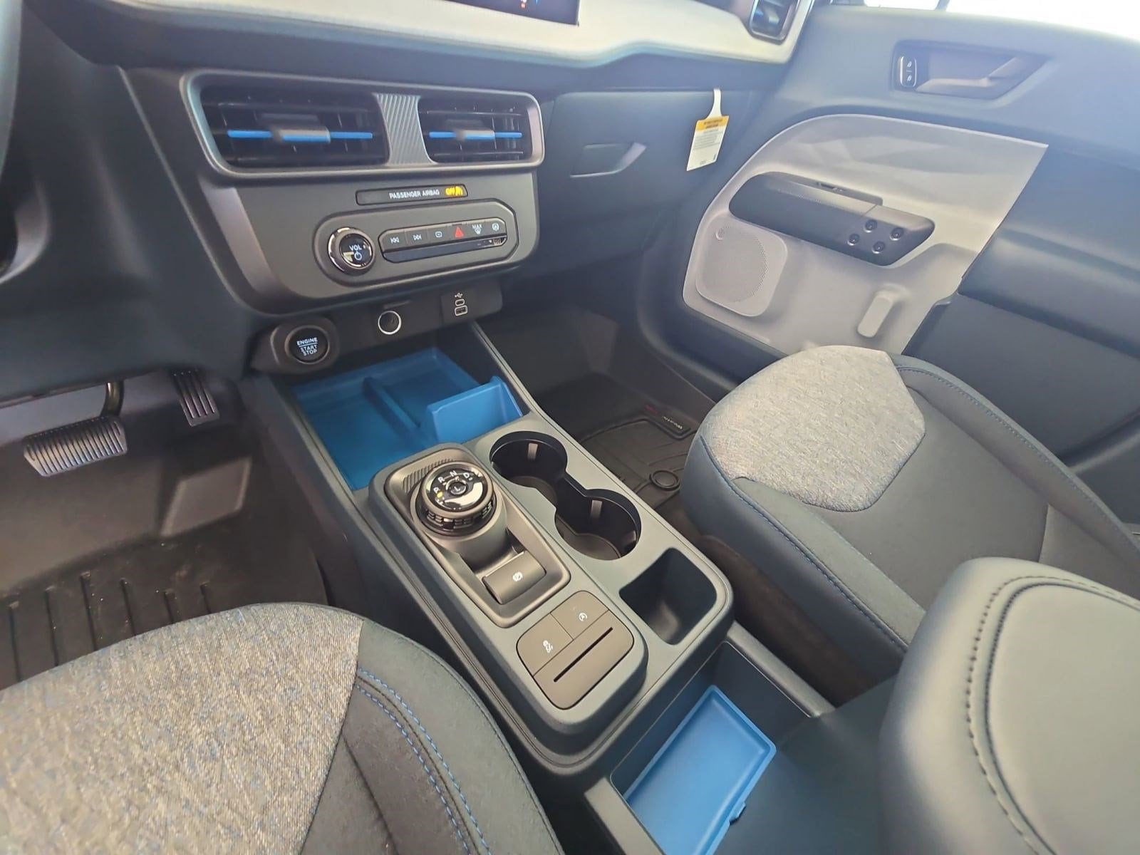 2025 Ford Maverick XLT - Photo 16