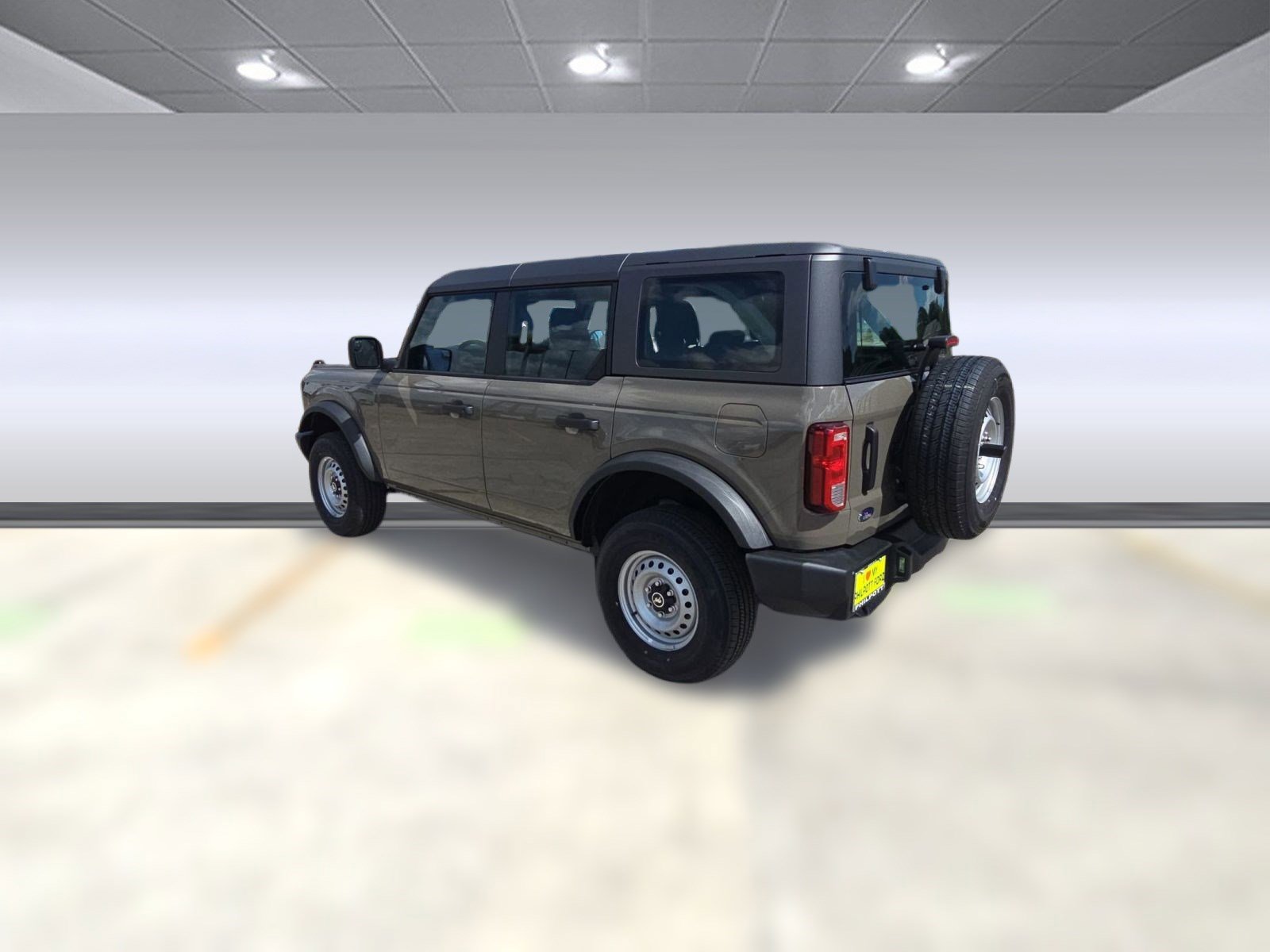 2025 Ford Bronco Base photo 3