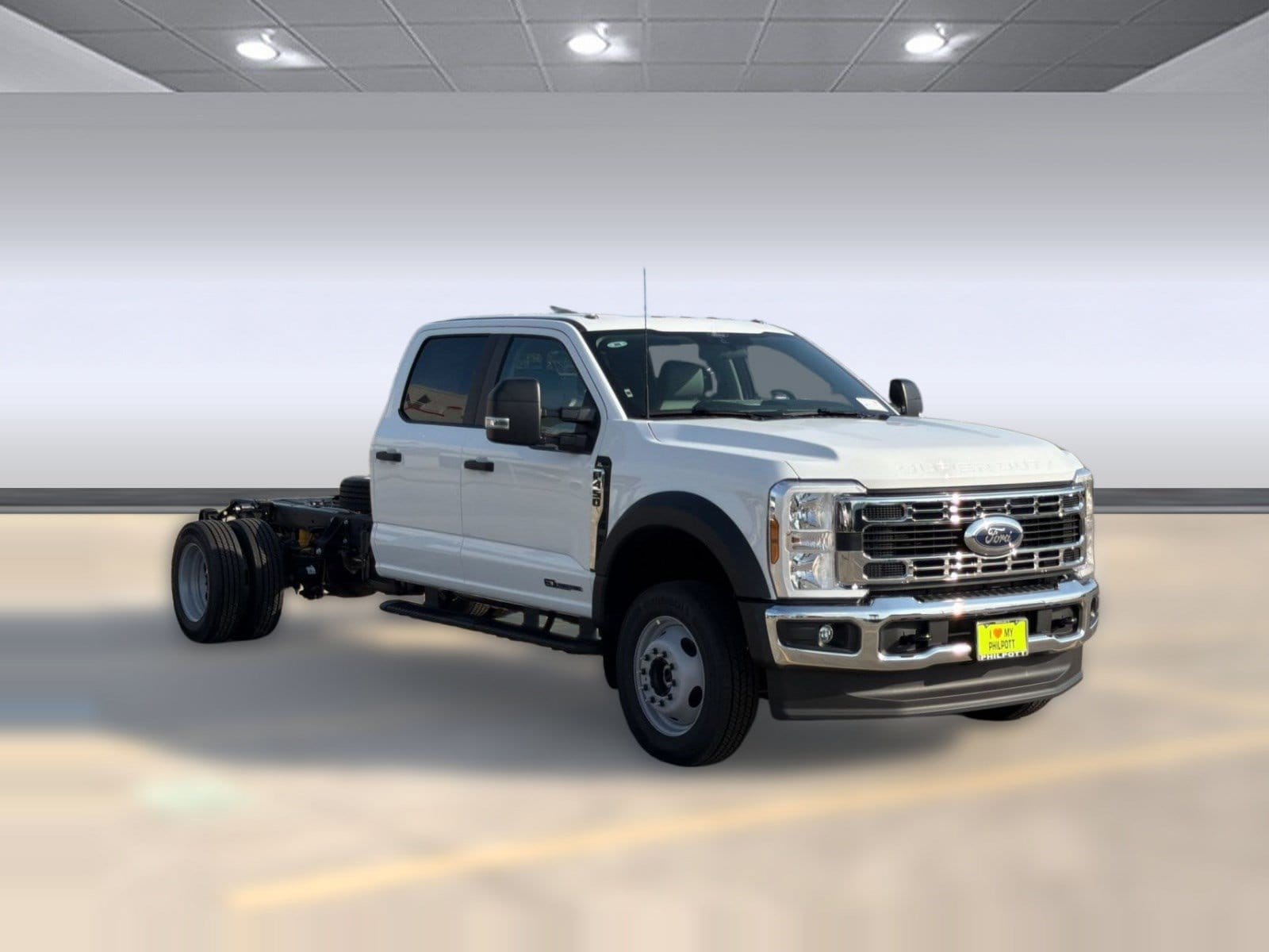 F-450 Chassis XL Truck Crew Cab