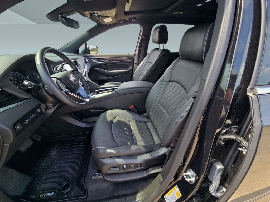 Used 2024 Buick Enclave Avenir SUV