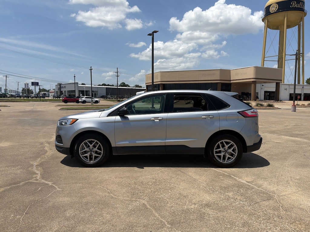 Used 2021 Ford Edge SE SUV