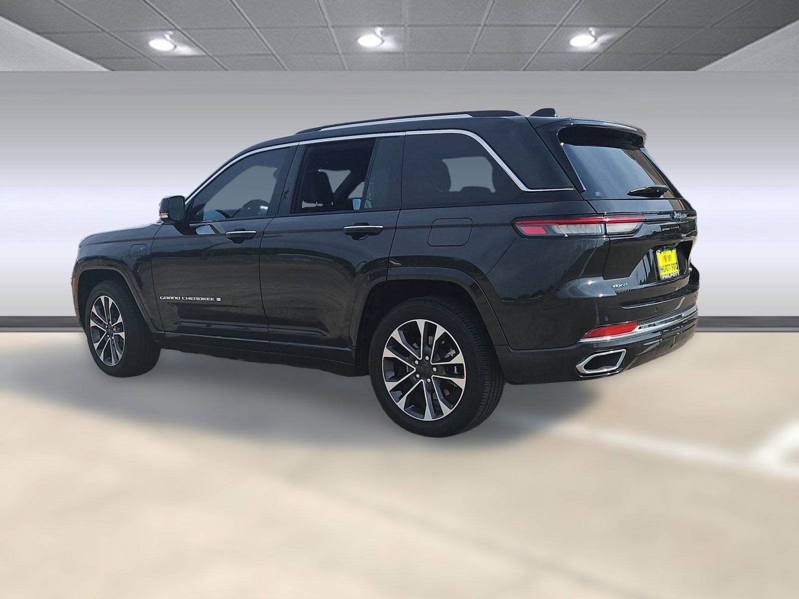 2023 Jeep Cherokee Overland 4xe photo 3