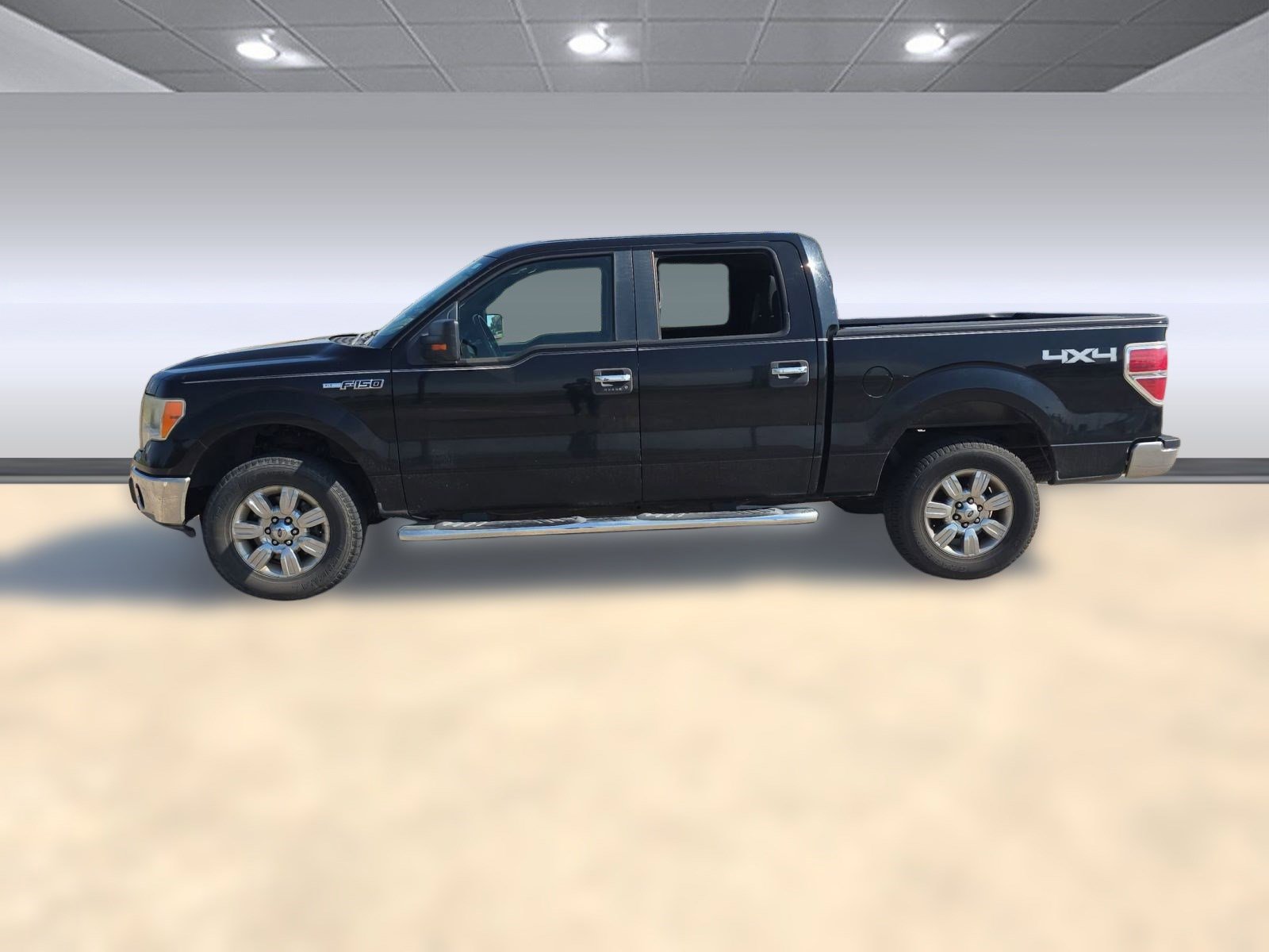 2011 Ford F-150 XLT photo 2