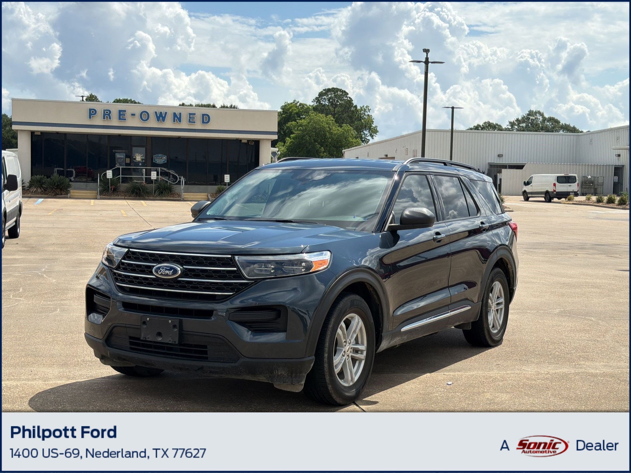 2024 Ford Explorer XLT RWD's photo