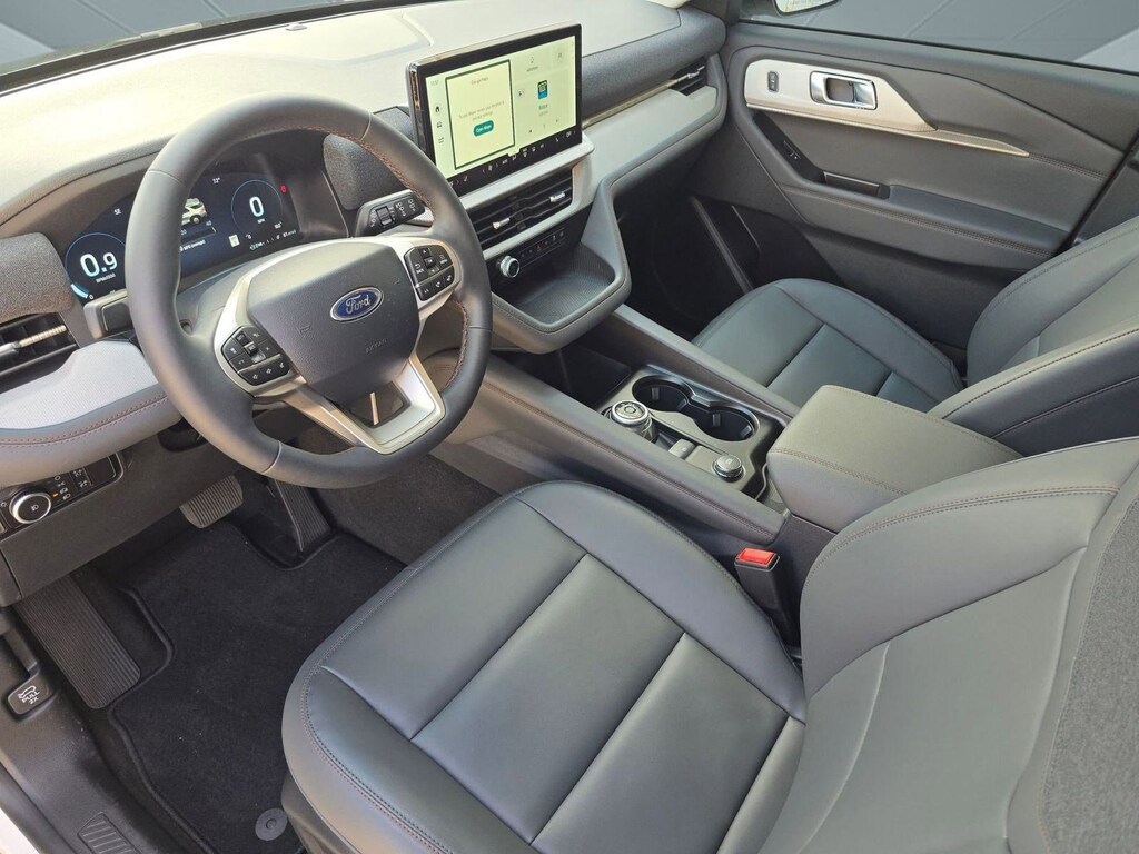 New 2026 Ford Explorer Active w/100A Pkg SUV