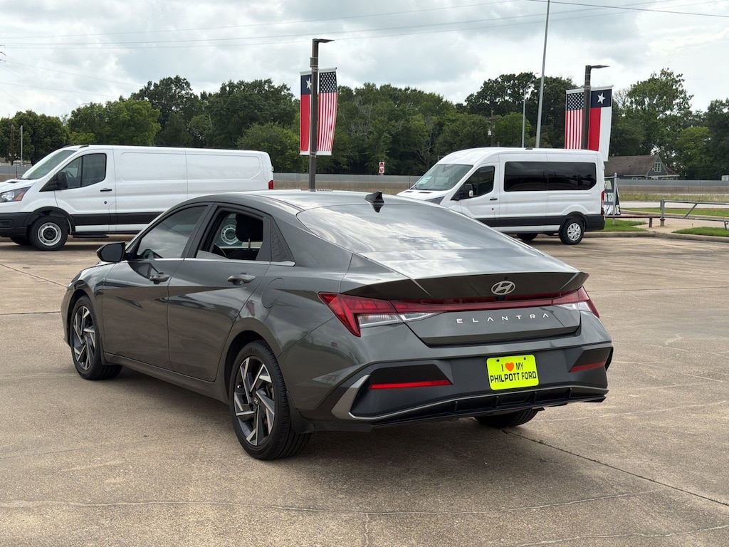 Used 2024 Hyundai Elantra SEL Sedan