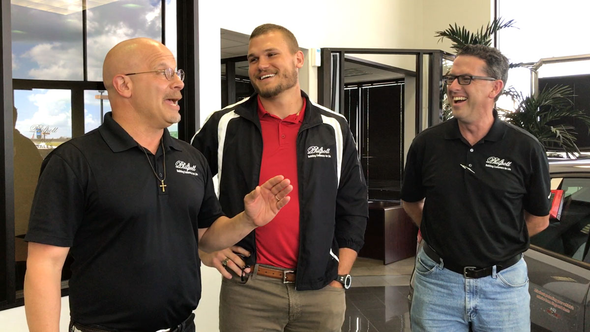 vance-mcdonald-nederland-ford-dealership.jpg