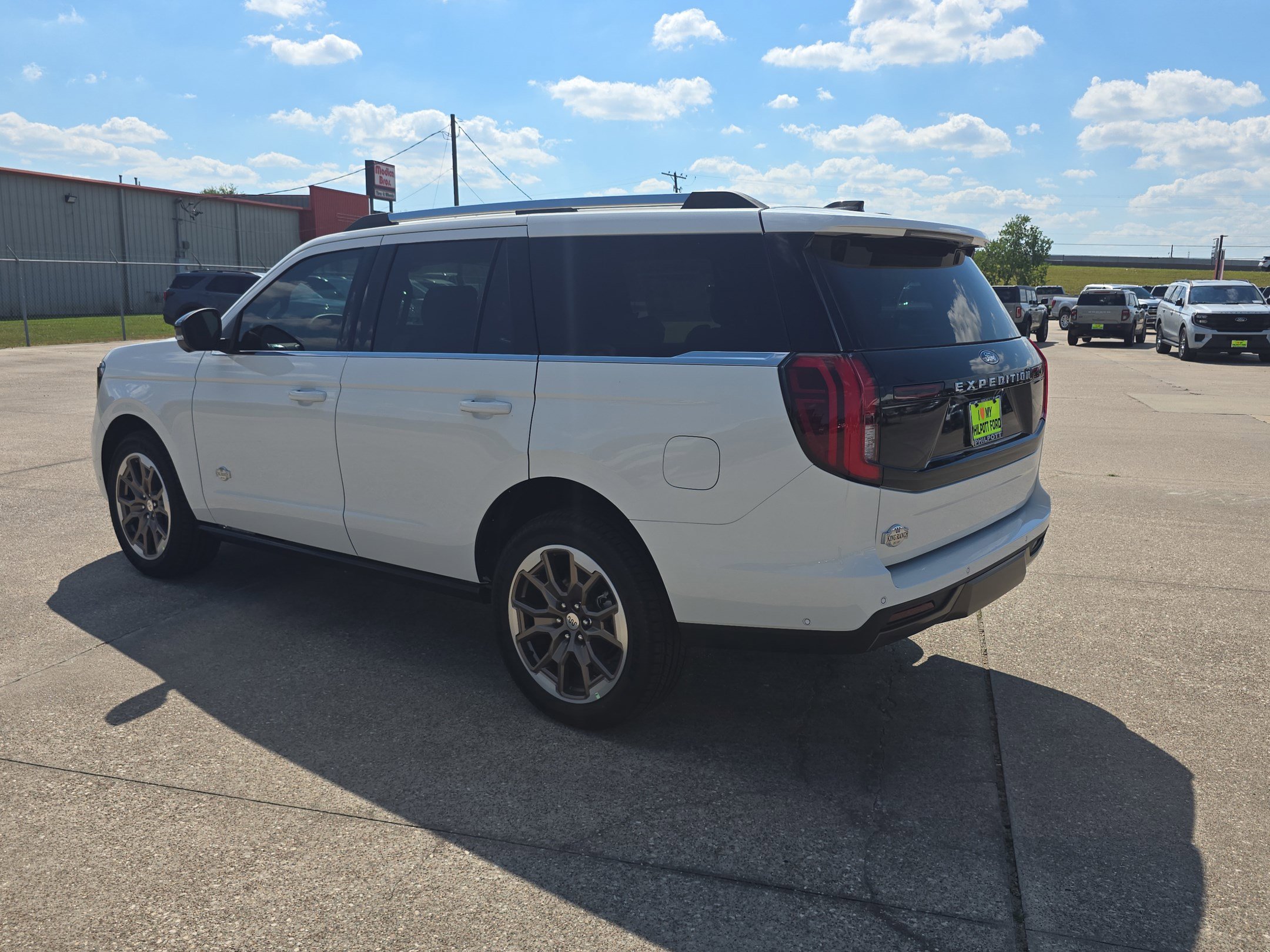 2025 Ford Expedition King Ranch photo 3