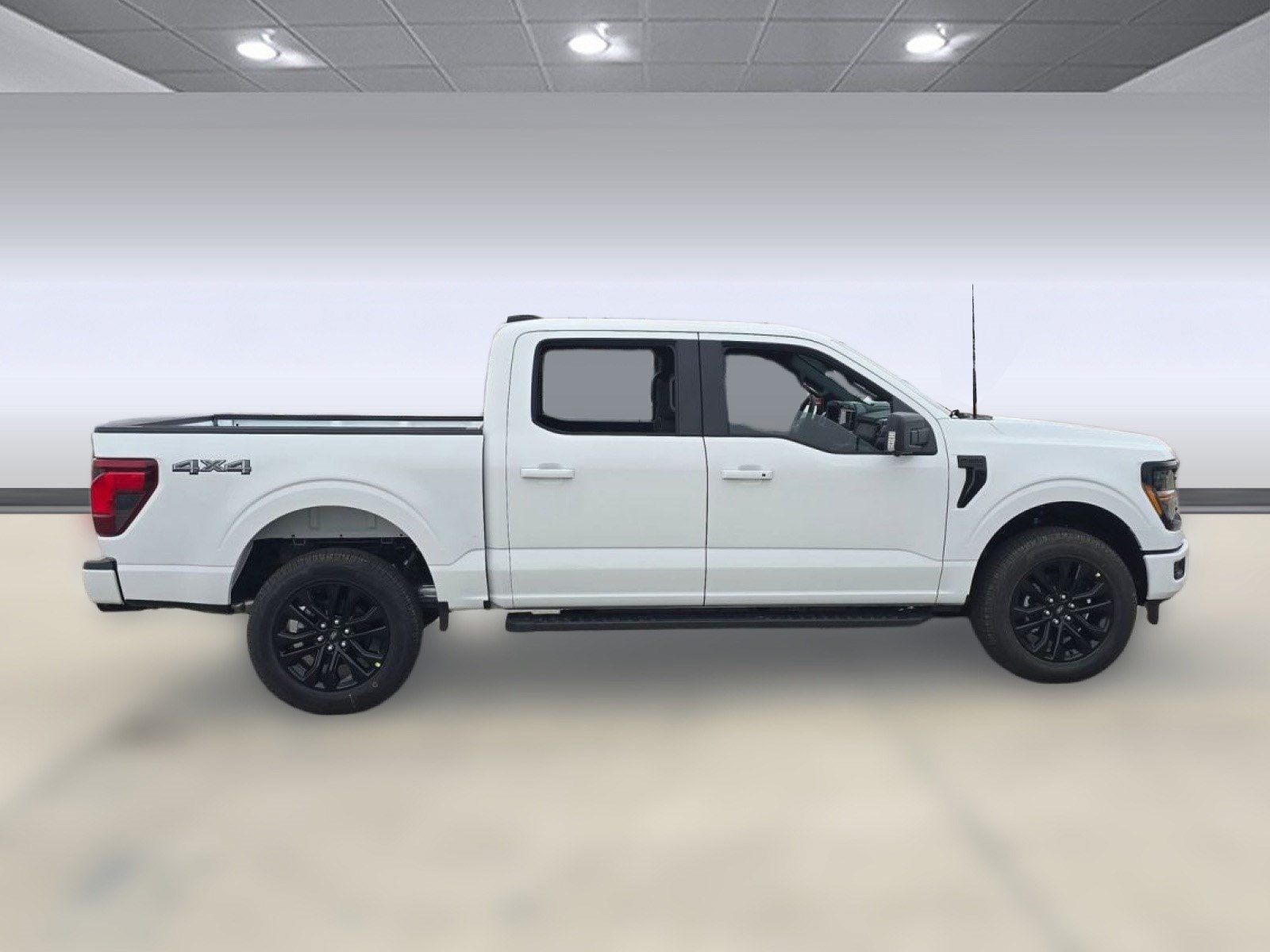 2026 Ford F-150 XLT - Photo 8