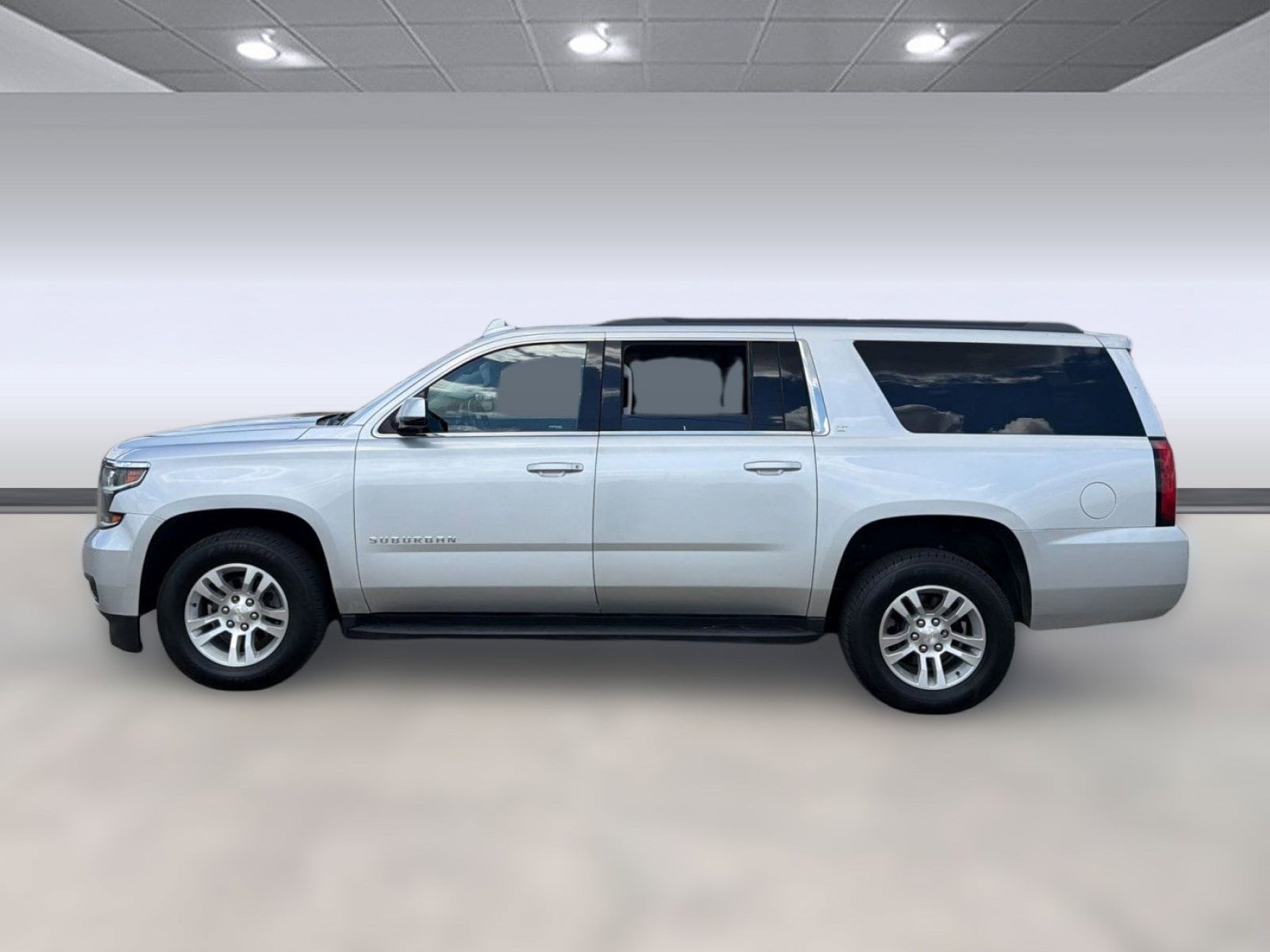 Used 2019 Chevrolet Suburban LT with VIN 1GNSKHKC9KR188371 for sale in Nederland, TX