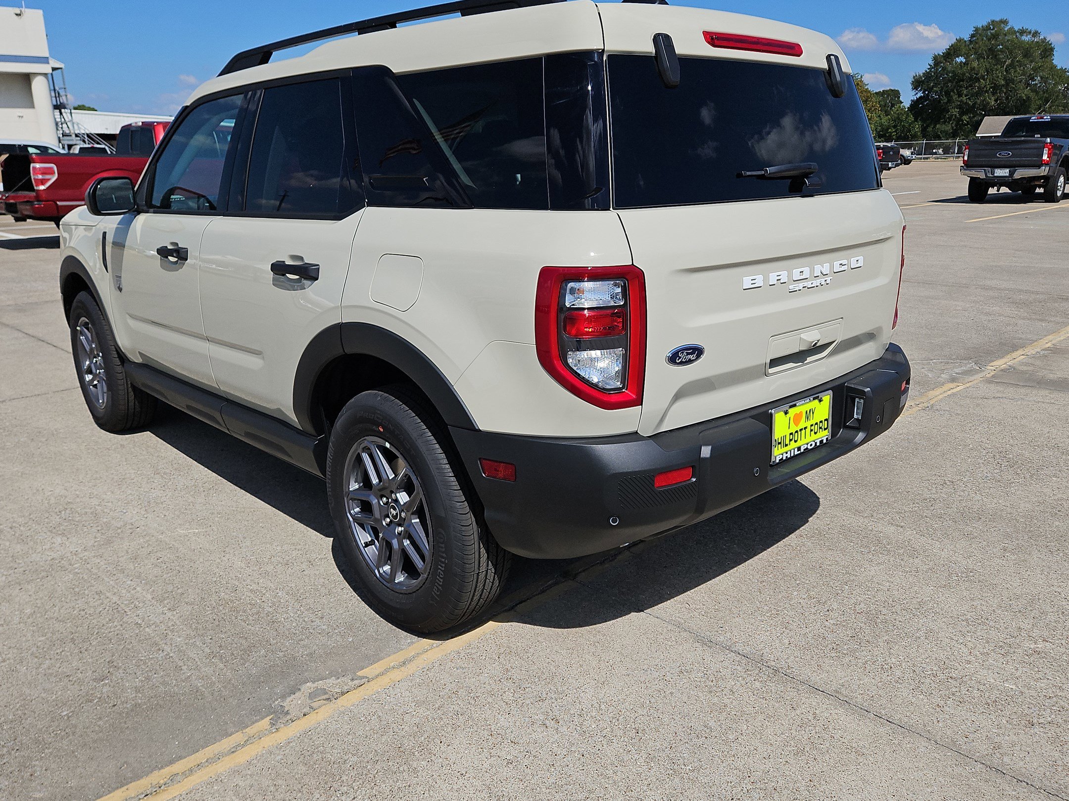 2025 Ford Bronco Sport Big Bend photo 2