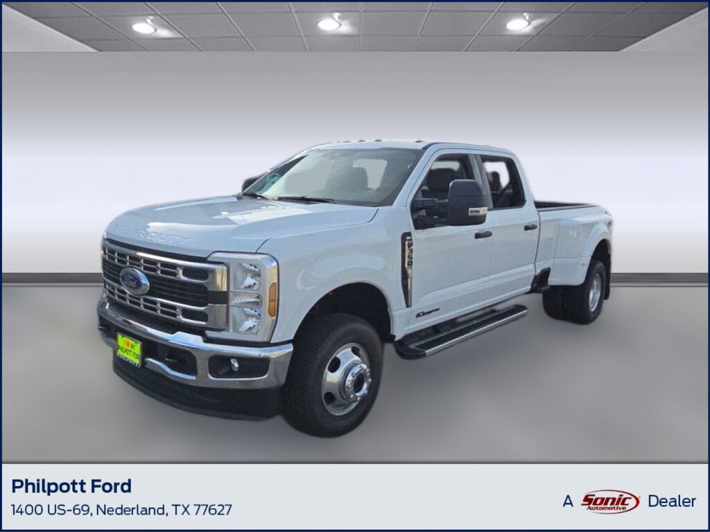 New 2026 Ford F-350 XL Truck Crew Cab