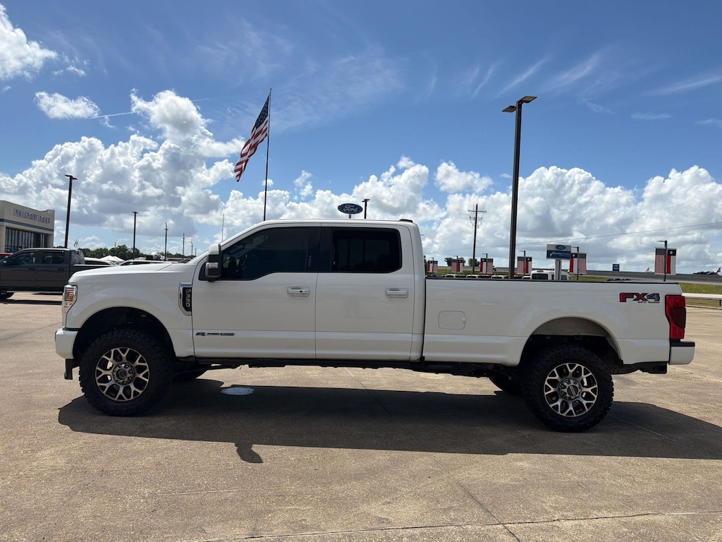 Used 2022 Ford F-350 LARIAT Truck Crew Cab