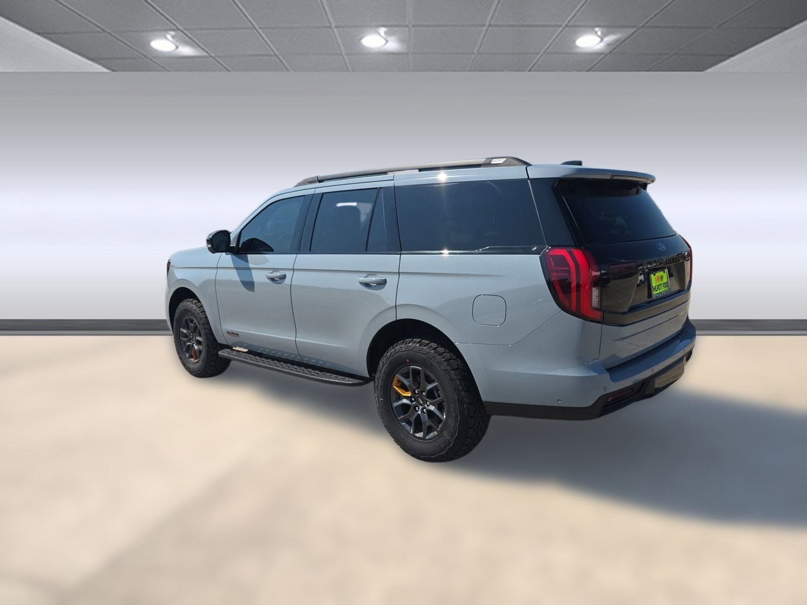2025 Ford Expedition photo 2
