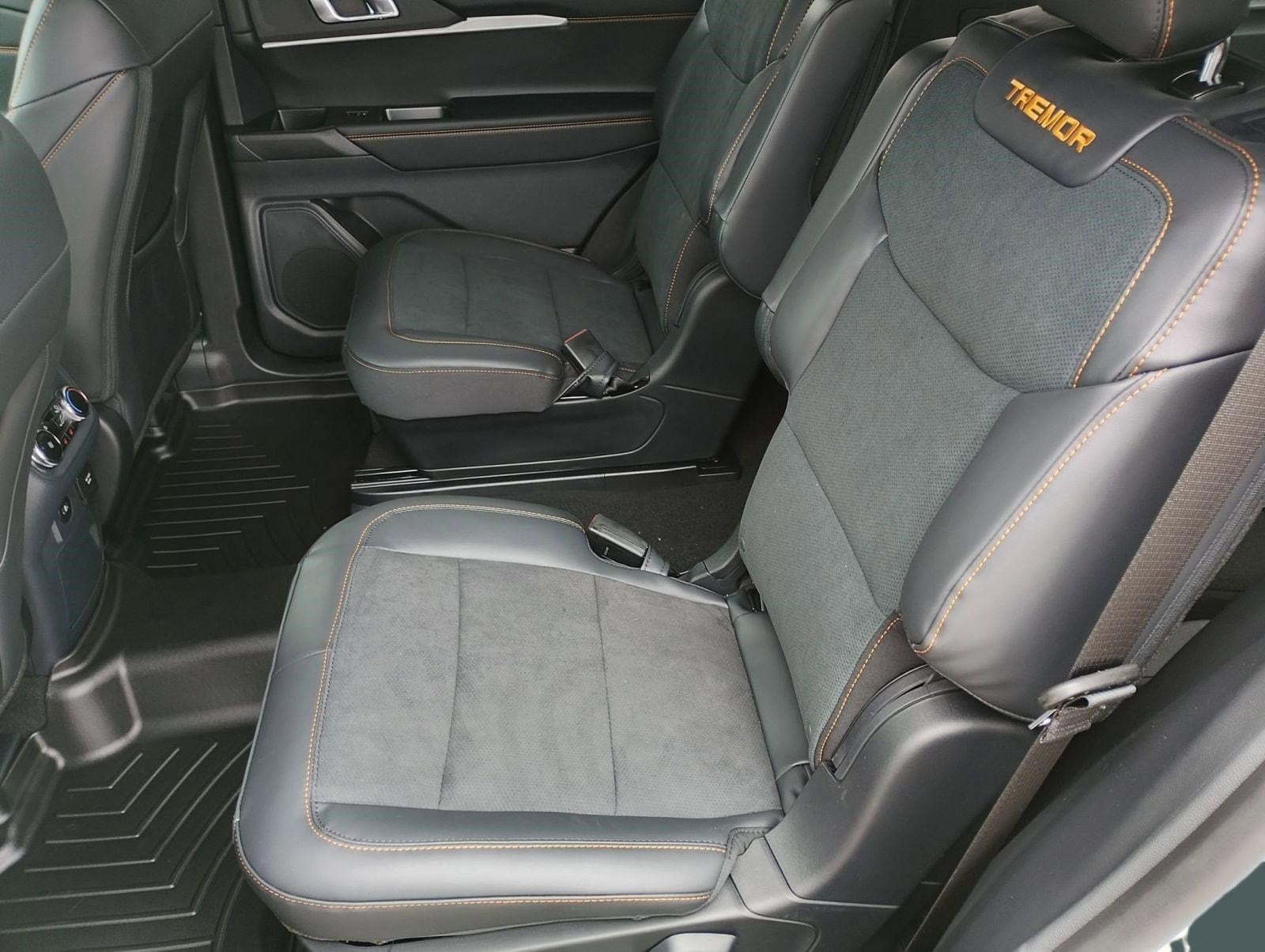 2026 Ford Explorer Tremor - Photo 14