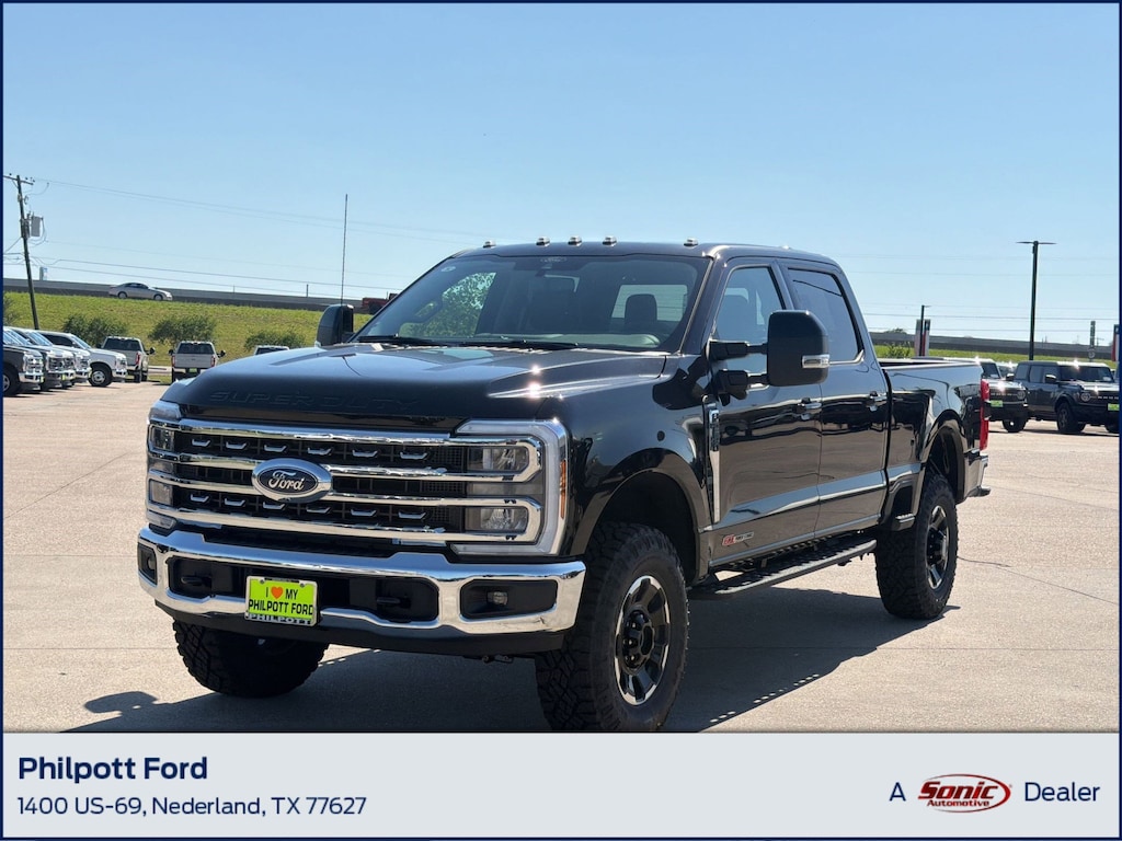 New 2026 Ford F-250 LARIAT Truck Crew Cab