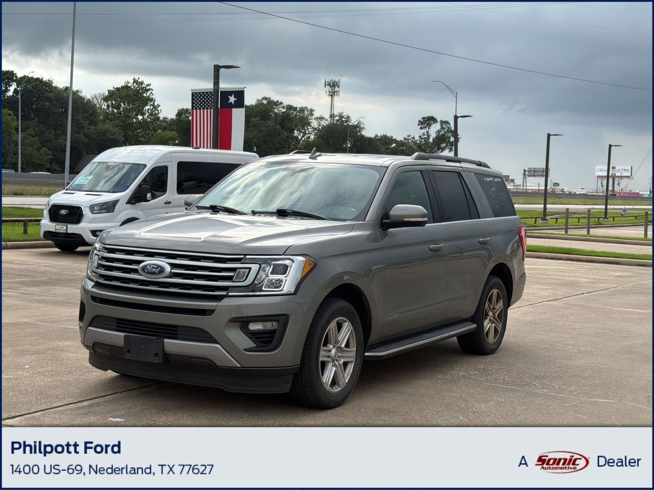 2019 Ford Expedition XLT's photo