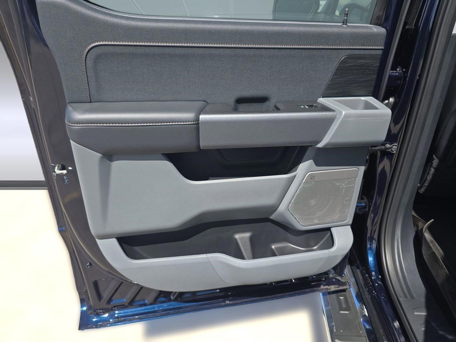 2025 Ford F-150 Lariat - Photo 24