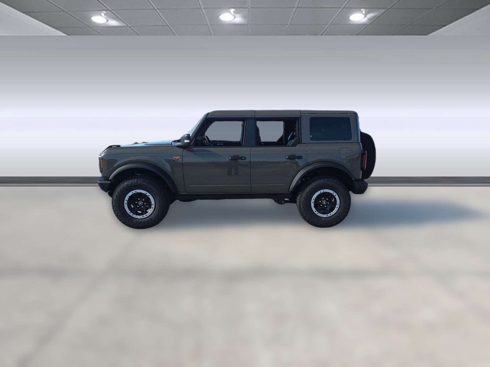 2025 Ford Bronco Badlands photo 2