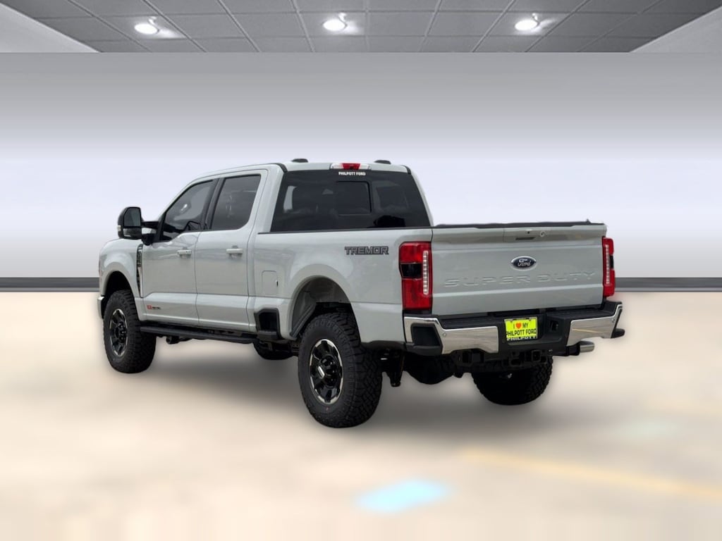 New 2026 Ford F-250 LARIAT Truck Crew Cab