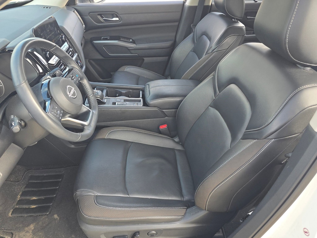 Certified 2024 Nissan Pathfinder SL SUV