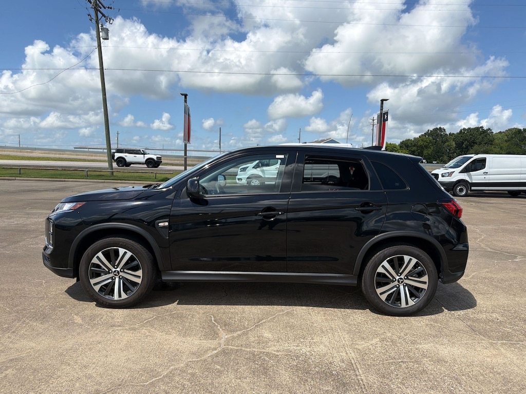 Used 2025 Mitsubishi Outlander Sport ES SUV