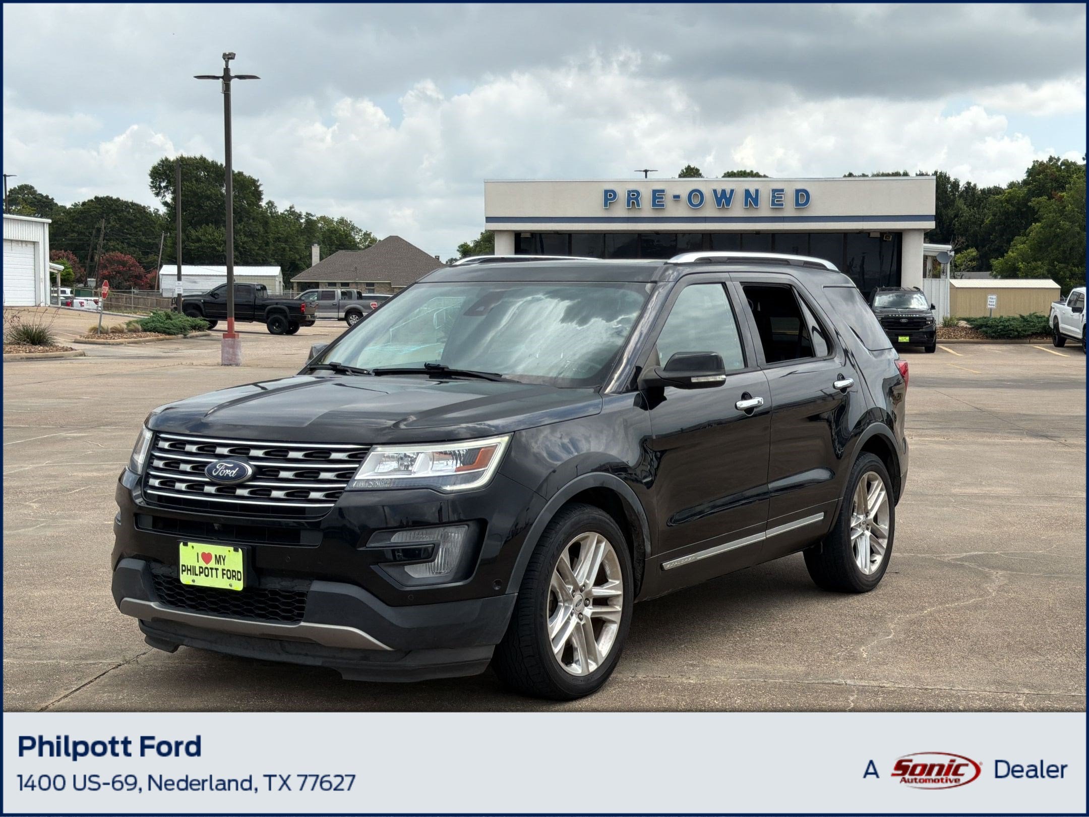 2017 Ford Explorer Limited FWD's photo