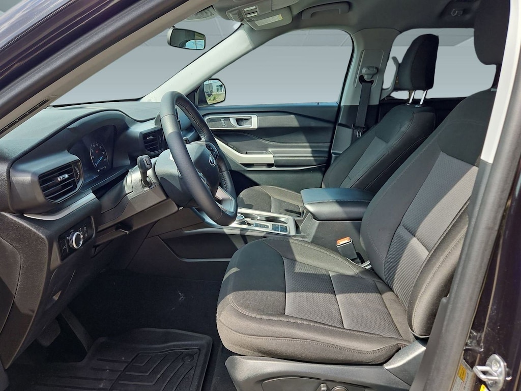 Certified 2024 Ford Explorer XLT SUV