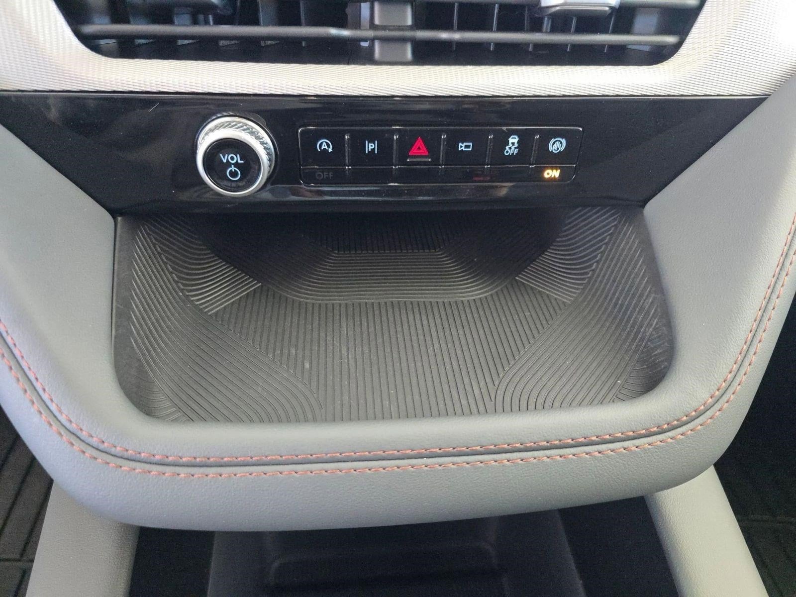 2026 Ford Explorer Active - Photo 17